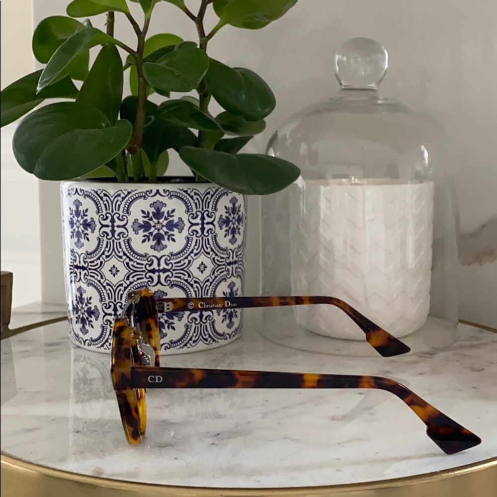 DIOR Abstract Sunglasses - Picture 4 of 11